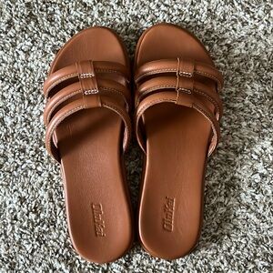 OluKai Tiare Slide Sandals - Fox